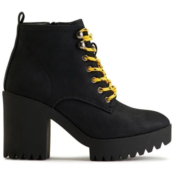 SEVEN7 Women's Flatiron Lug Sole Boots - Picture 2 of 13